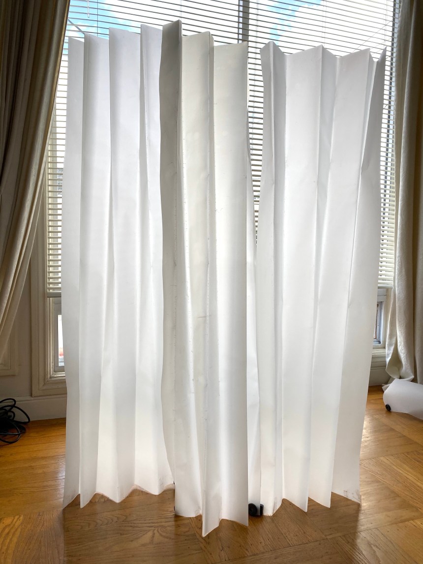 D734F1AA-76D8-476F-94C7-BC8A2A8D5EC5_1_201_a